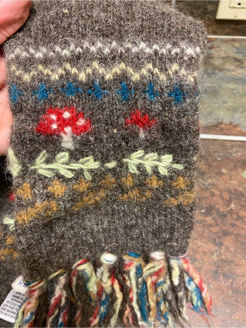 Royal Collection 100% Wool Scarf - Handcrafted in Nepal Fair Isle Pattern Winter - Picture 9 of 10